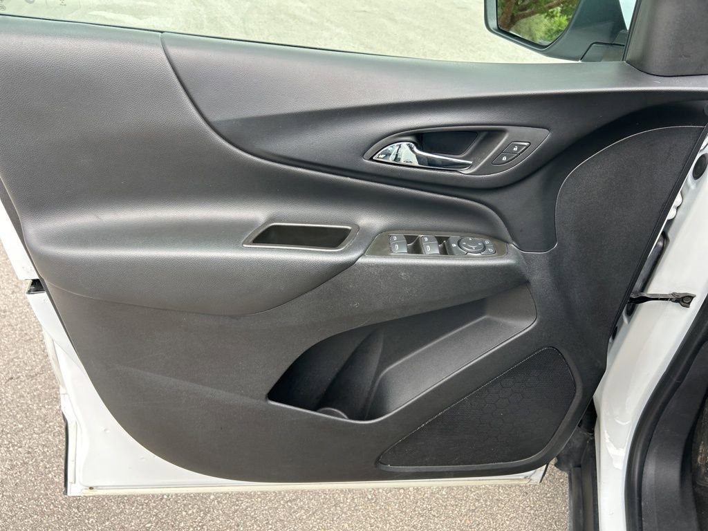 Used 2023 Chevrolet Equinox LT image 11