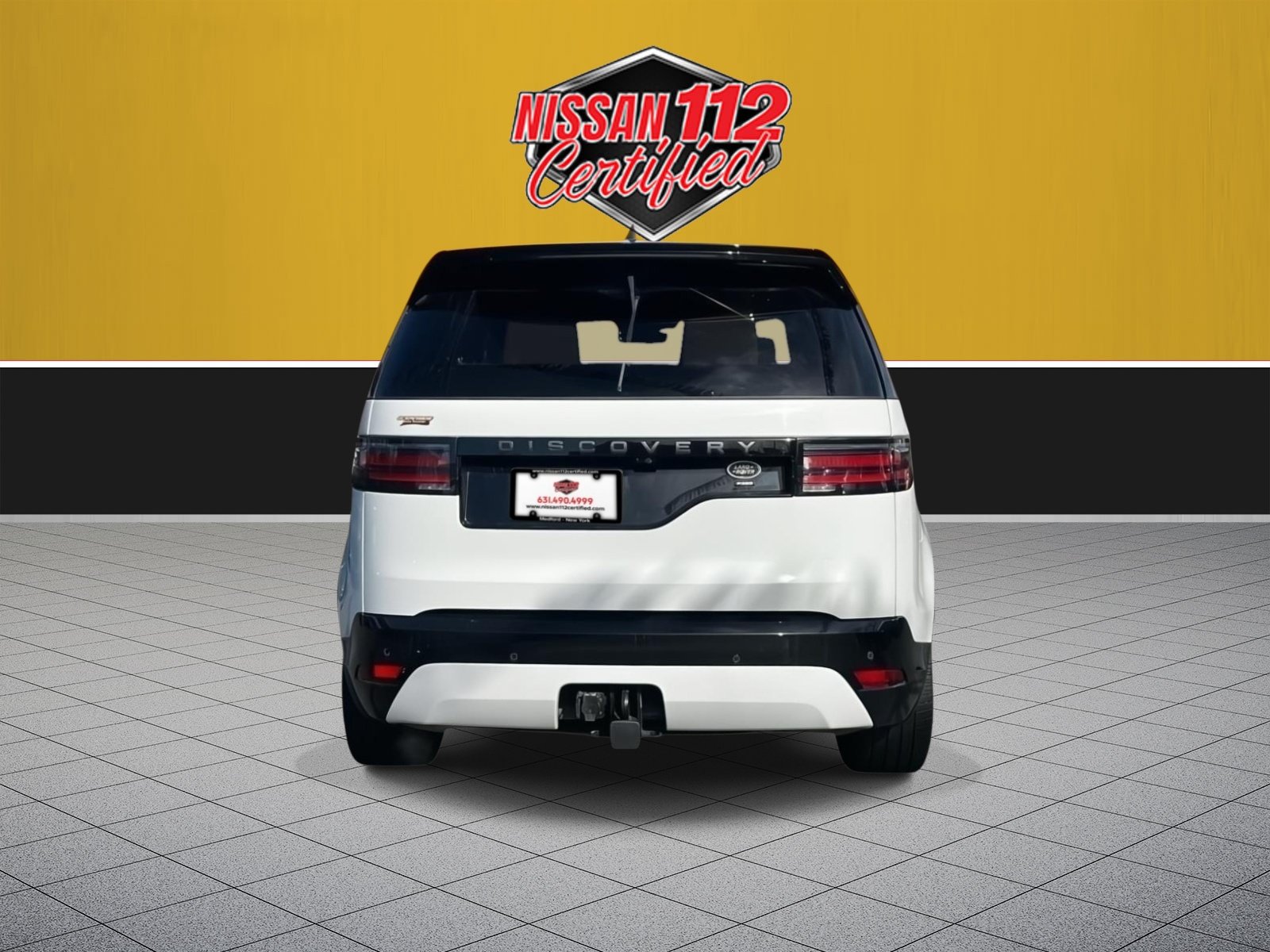 Used 2023 Land Rover Discovery HSE R-Dynamic AWD/4WD image 6