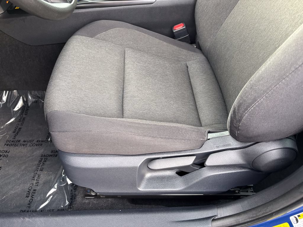 Used 2025 Toyota Camry LE FWD image 18