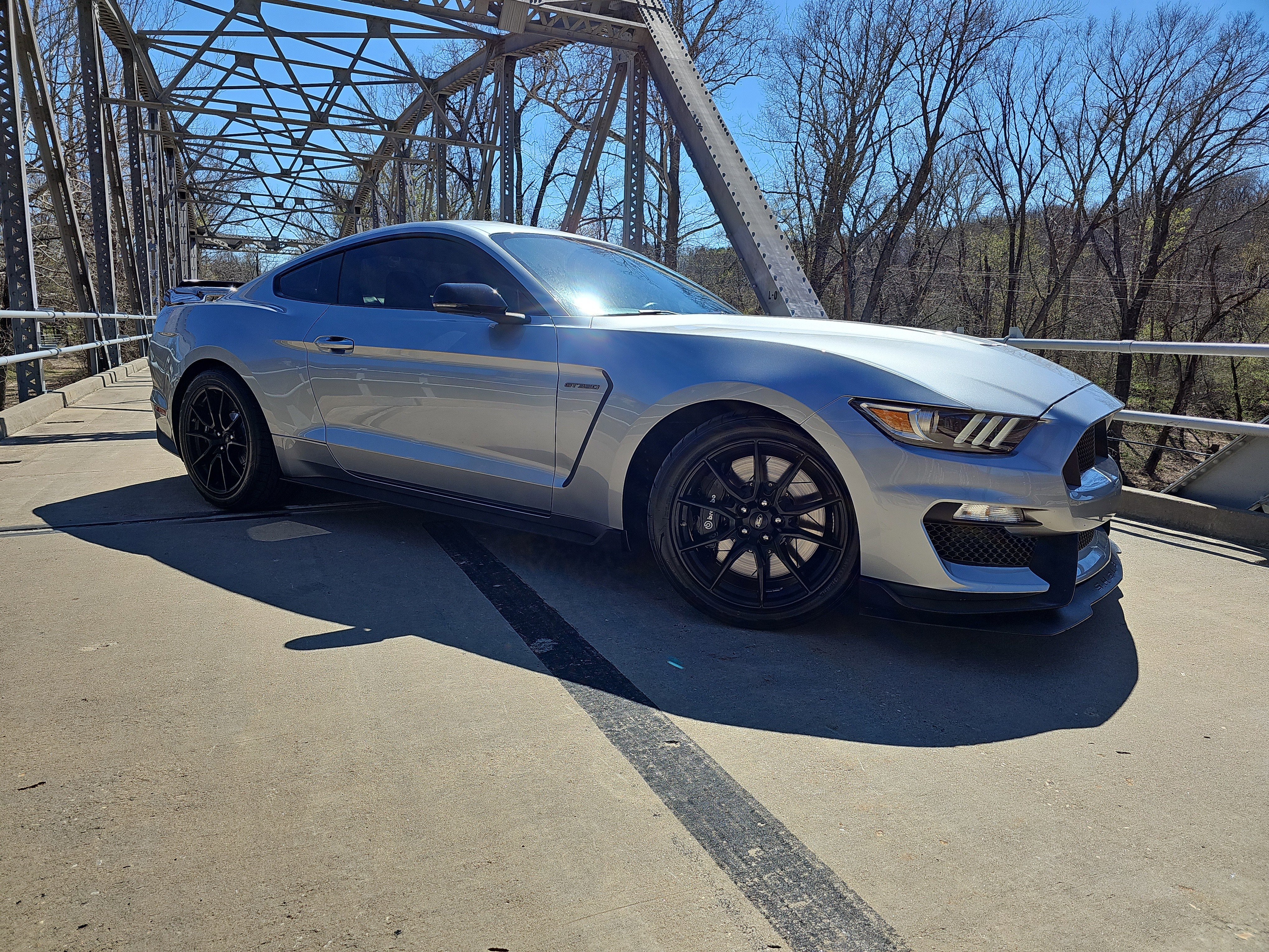 Used 2020 Ford Mustang Shelby GT350 w/ Technology Package image 2
