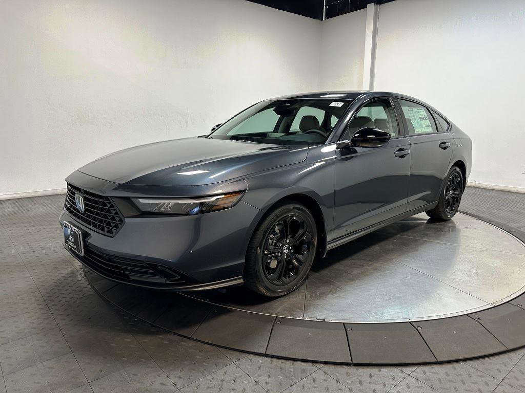 New 2025 Honda Accord SE