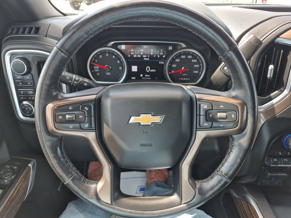 Used 2019 Chevrolet Silverado 1500 High Country w/ Technology Package AWD/4WD image 14