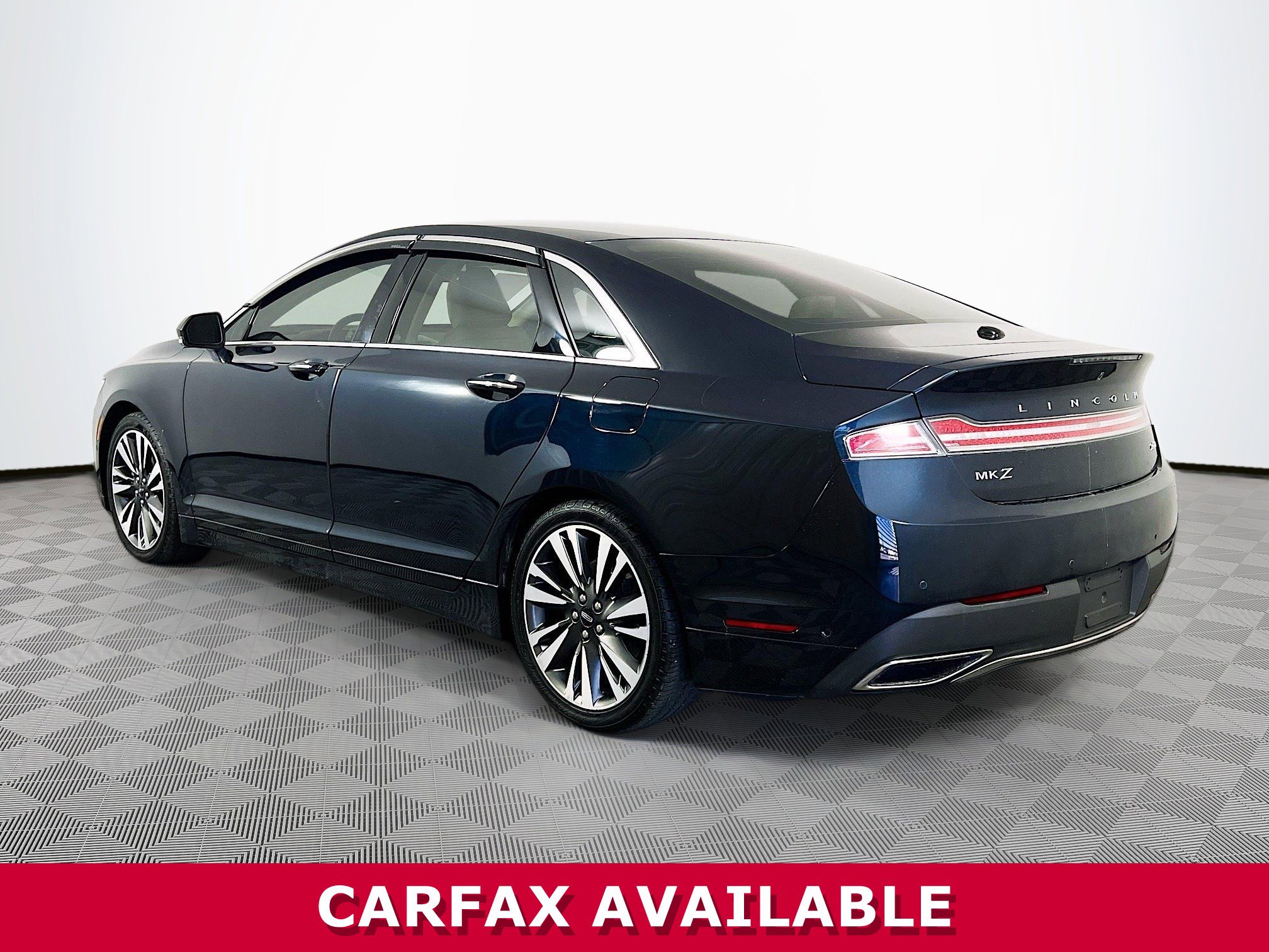 Used 2020 Lincoln MKZ Reserve w/ Elements Package image 31