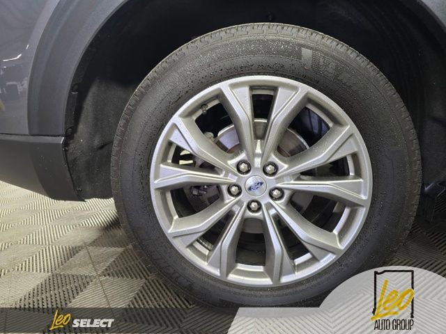 Used 2023 Ford Explorer XLT w/ Equipment Group 202A AWD/4WD image 24