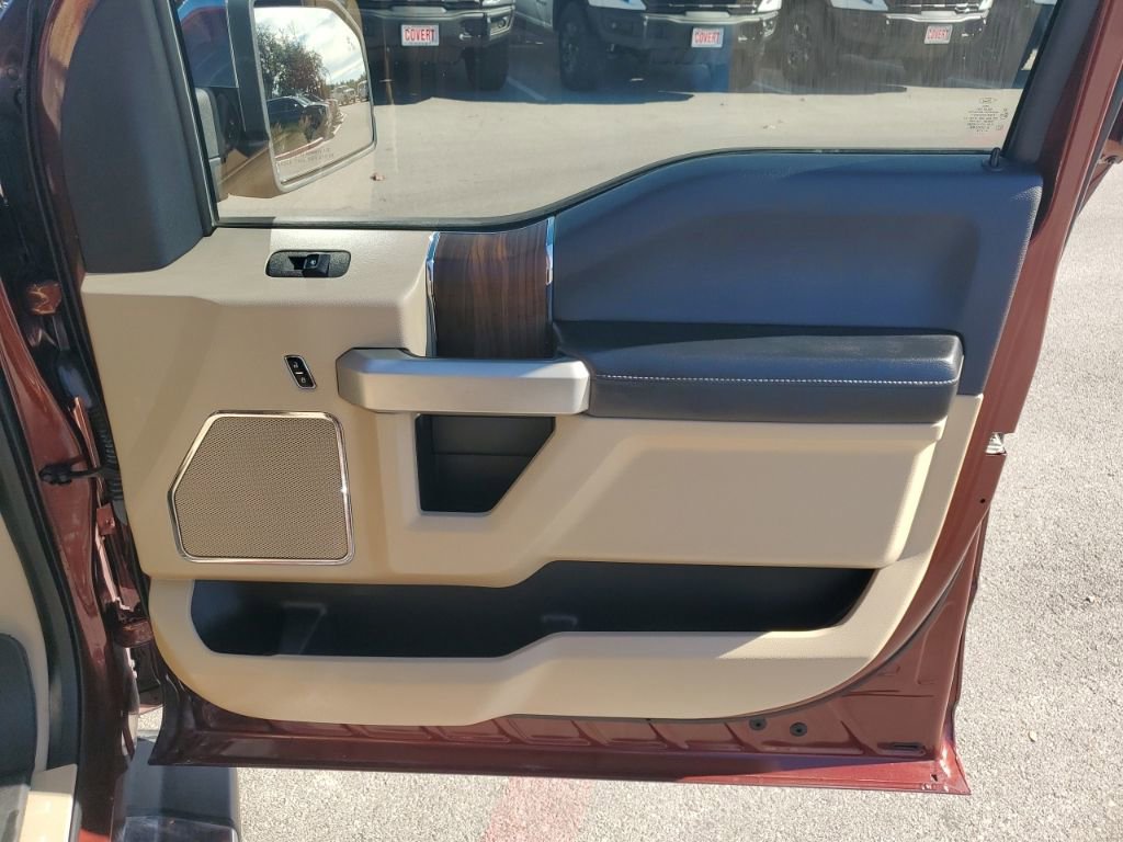 Used 2016 Ford F150 Lariat w/ Equipment Group 502A Luxury image 13