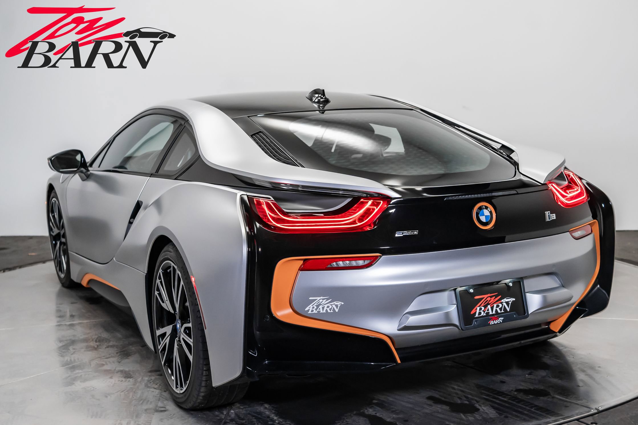 Used 2015 BMW i8 image 11