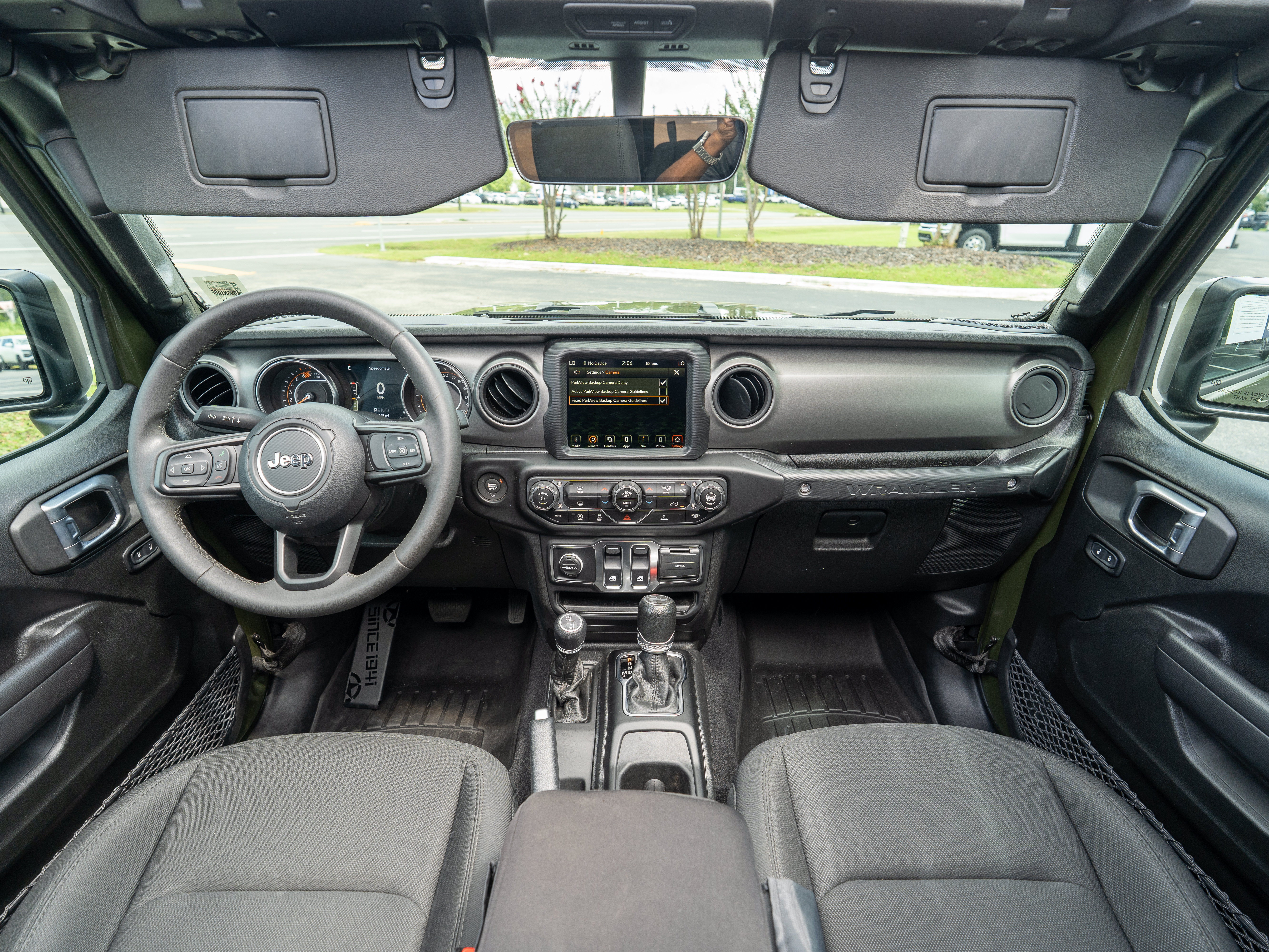 Used 2023 Jeep Wrangler Sport AWD/4WD image 13