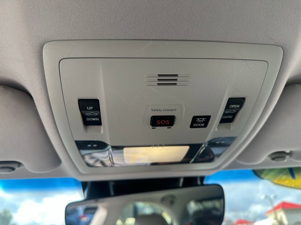 Used 2017 Lexus ES 300h image 32