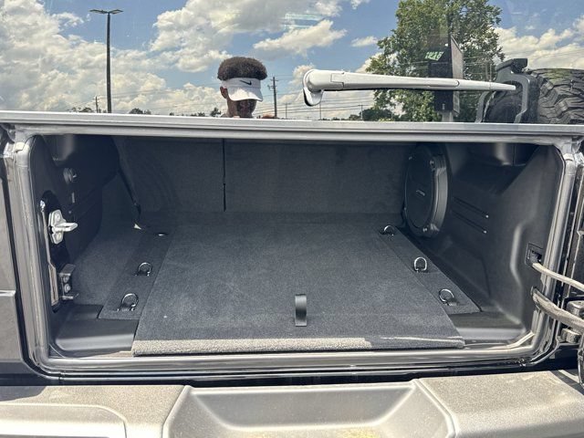 New 2026 Jeep Wrangler Unlimited Rubicon AWD/4WD image 17