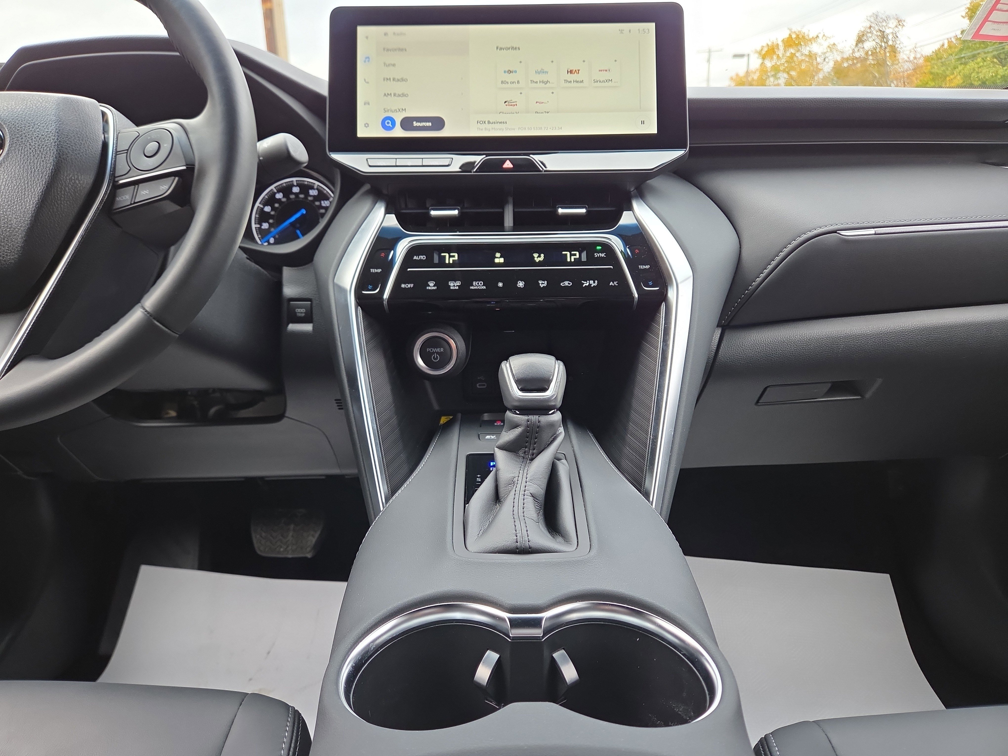 Used 2023 Toyota Venza XLE image 24