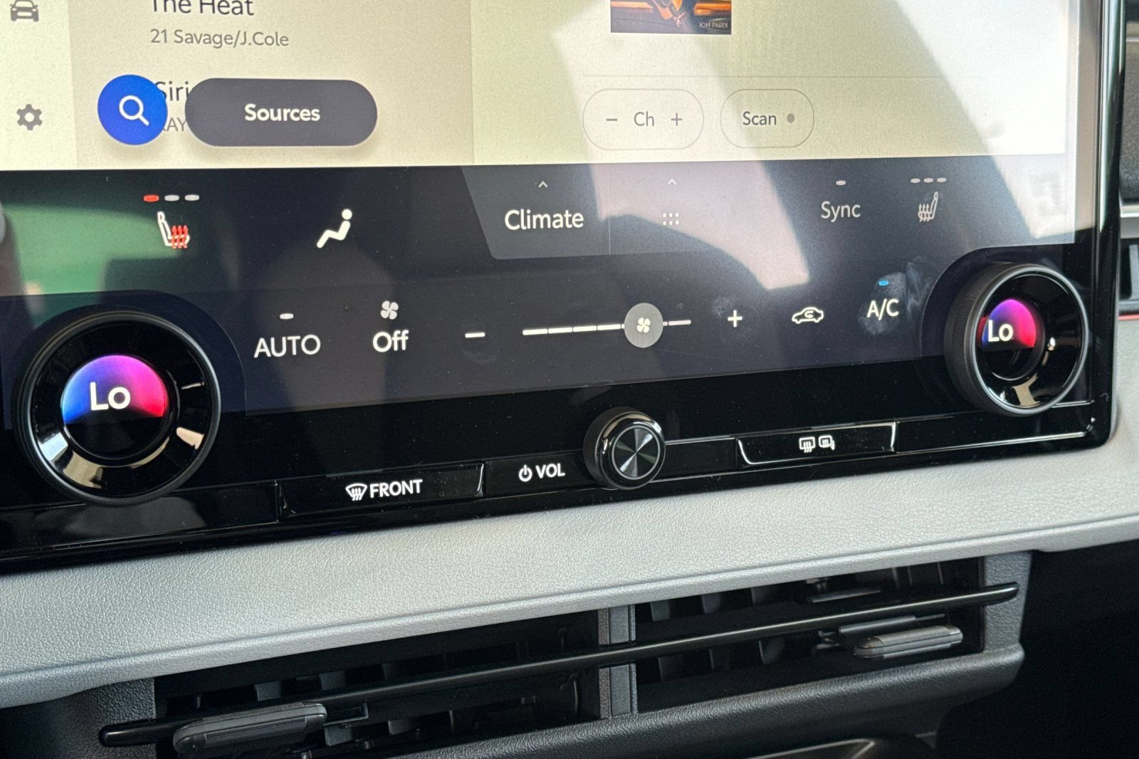 New 2026 Subaru Solterra AWD/4WD image 20