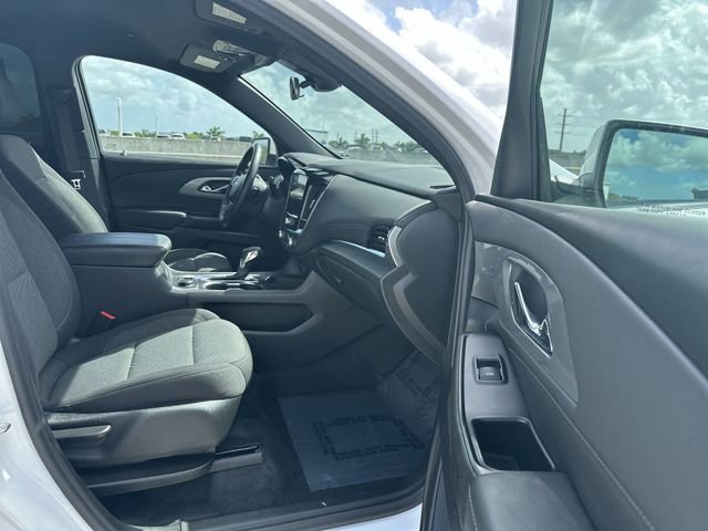 Used 2023 Chevrolet Traverse LT image 27