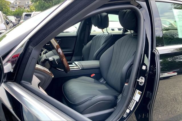 Used 2026 Mercedes-Benz S 500 4MATIC image 6
