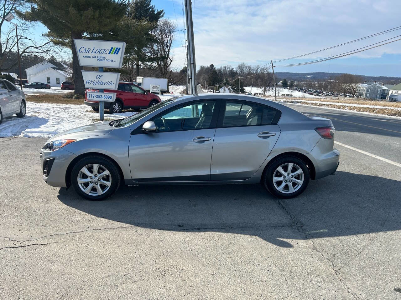 Used 2010 MAZDA MAZDA3 i Touring image 5