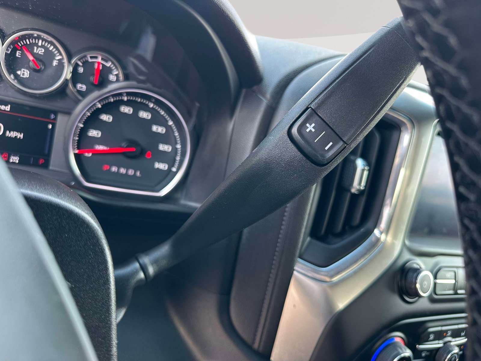 Used 2021 Chevrolet Silverado 1500 LT Trail Boss w/ Bed Protection Package image 15