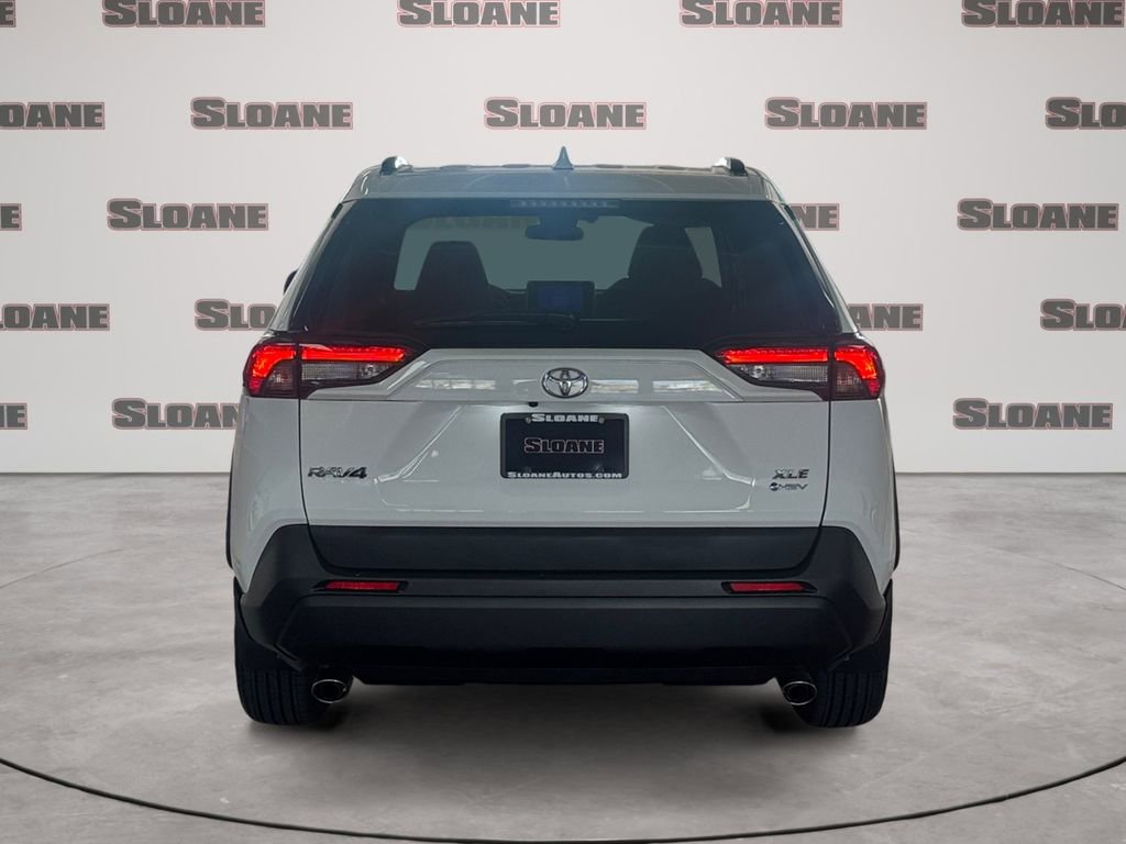 Used 2025 Toyota RAV4 XLE w/ Convenience Package image 4