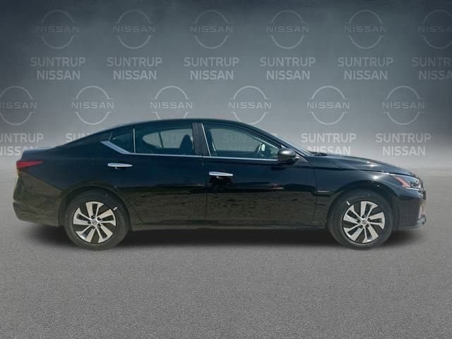 Used 2025 Nissan Altima 2.5 S image 17