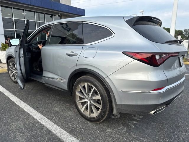 Used 2026 Acura MDX SH-AWD w/ Technology Package image 3