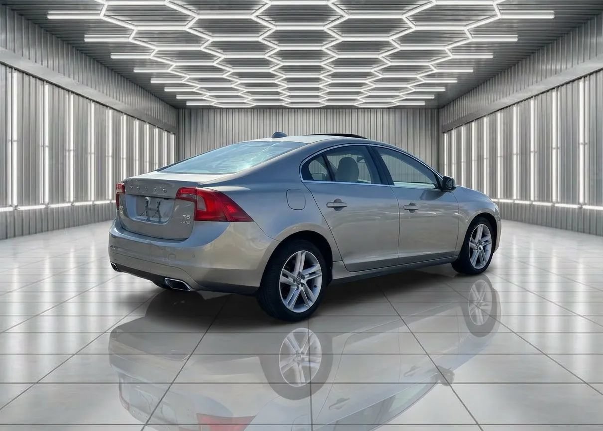 Used 2015 Volvo S60 T5 Premier w/ Convenience Package AWD/4WD image 4