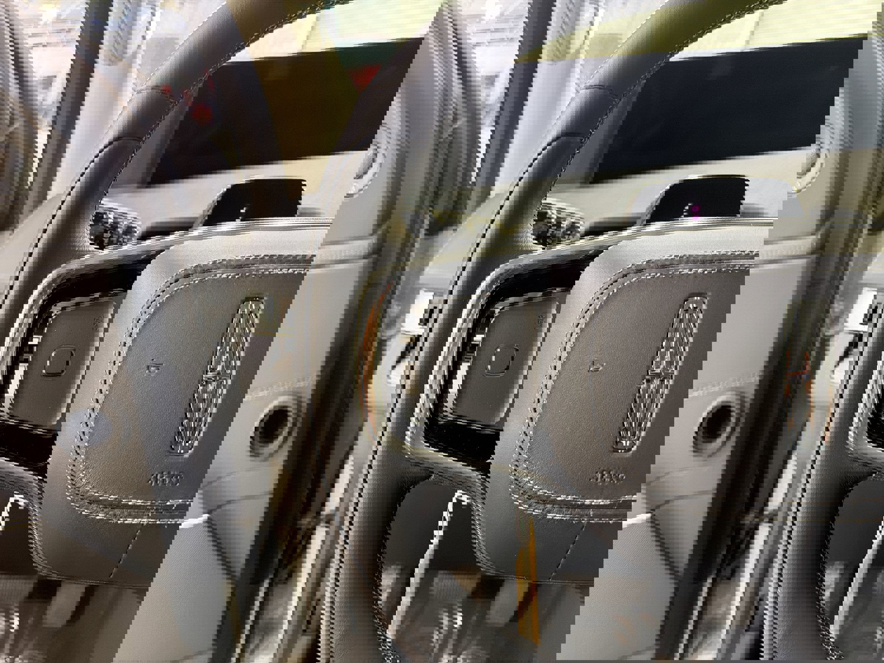 New 2026 Lincoln Navigator Premiere image 14