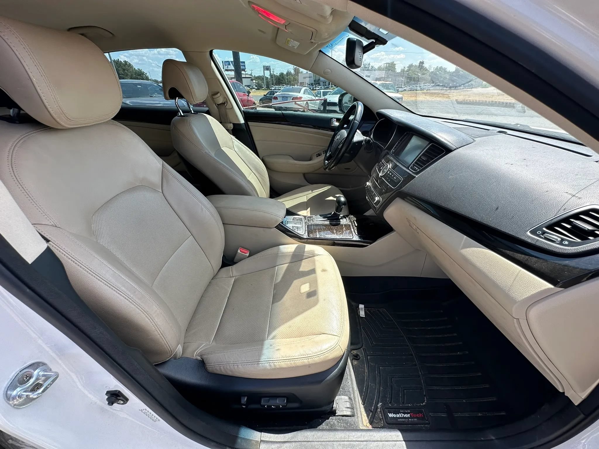 Used 2016 Kia Cadenza FWD image 13