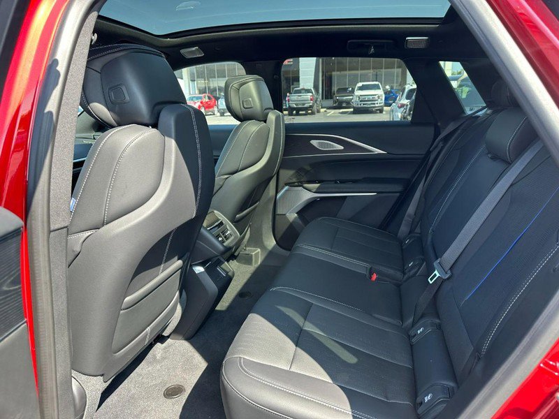 New 2026 Cadillac Lyriq V image 8