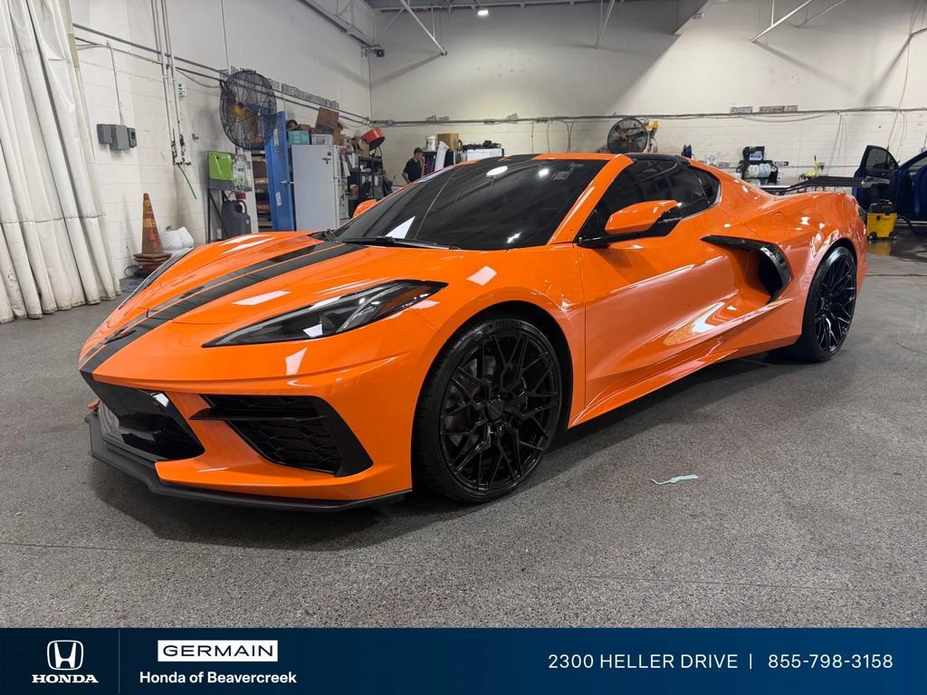 Used 2022 Chevrolet Corvette Stingray Premium Cpe w/ Z51 Performance Package RWD image 4