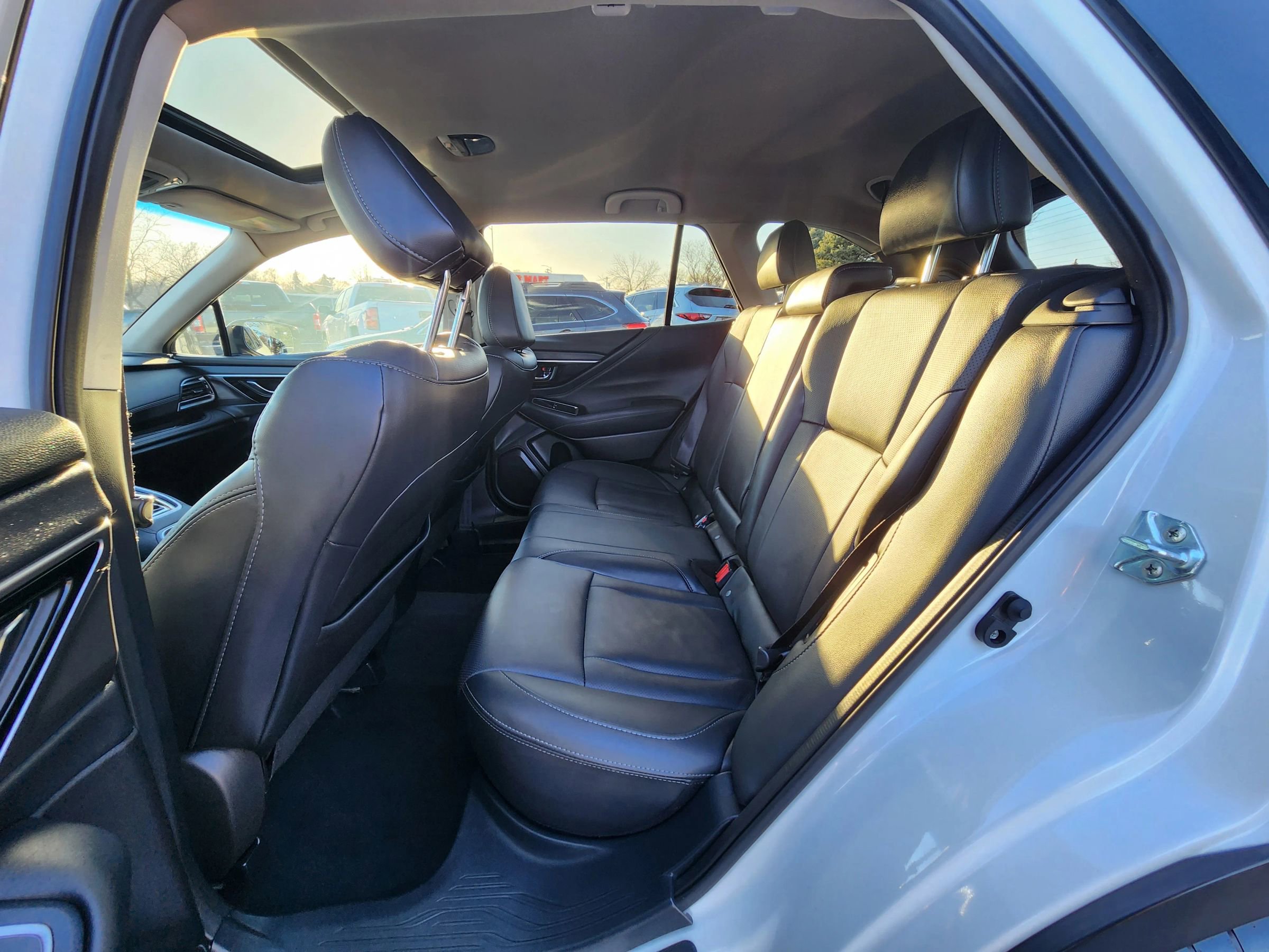 Used 2021 Subaru Outback Limited w/ Popular Package #2 AWD/4WD image 18