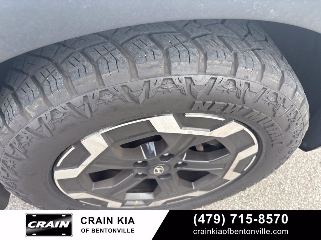 Used 2025 Hyundai Santa Fe SEL FWD image 10