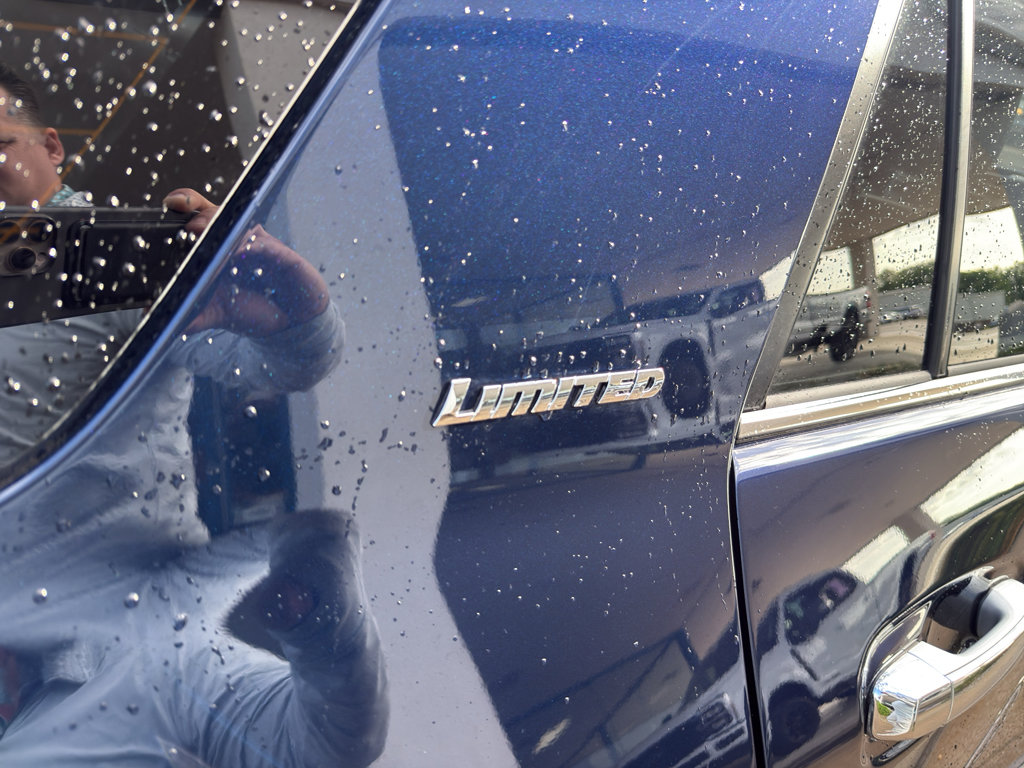 Used 2016 Toyota 4Runner Limited AWD/4WD image 5