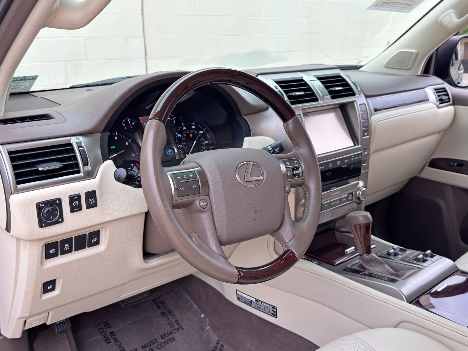 Used 2015 Lexus GX 460 Luxury AWD/4WD image 12