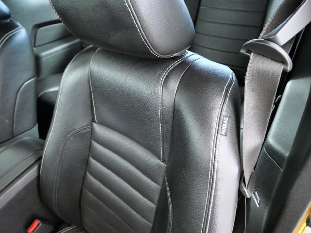 Used 2010 Ford Mustang Coupe RWD image 15