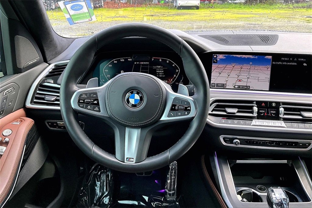 Used 2020 BMW X7 M50i image 7