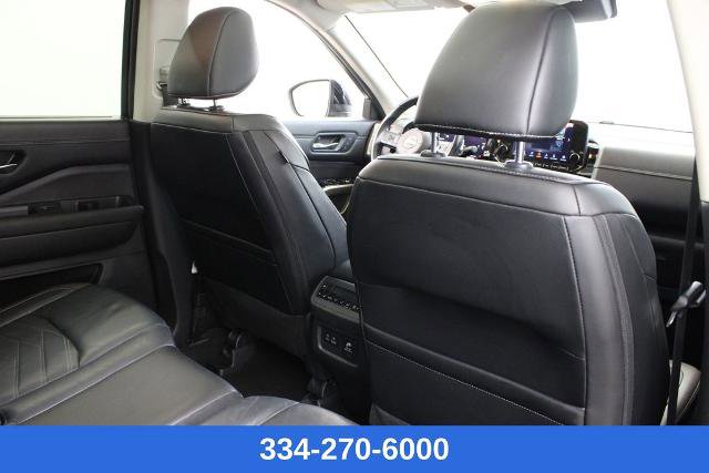 Certified 2023 Nissan Pathfinder Platinum w/ Cargo Package image 22