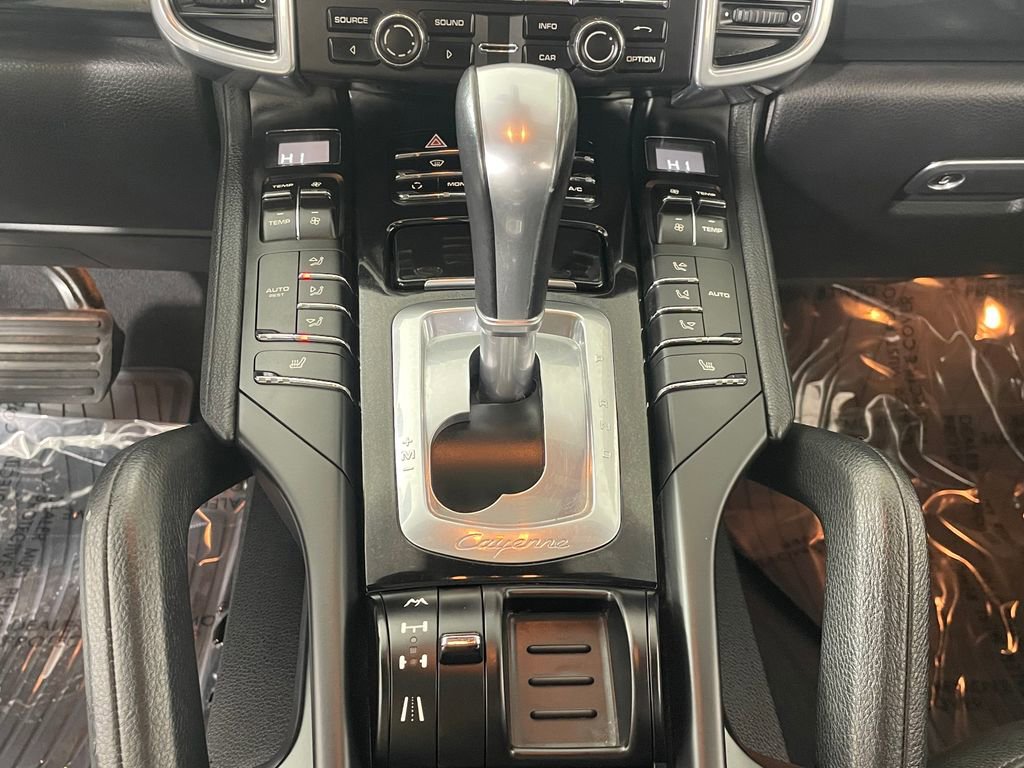 Used 2012 Porsche Cayenne image 21