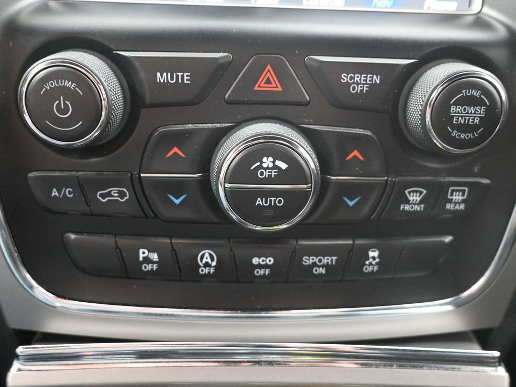 Used 2018 Jeep Grand Cherokee Altitude image 21