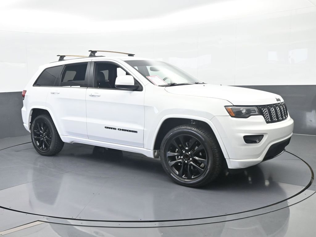 Used 2018 Jeep Grand Cherokee Altitude image 8