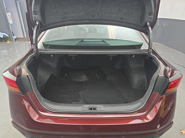 Used 2024 Nissan Altima 2.5 SV image 48