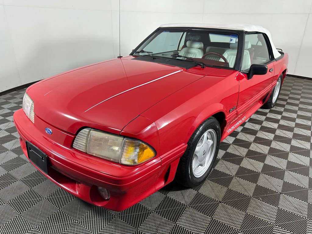 Used 1992 Ford Mustang GT image 1