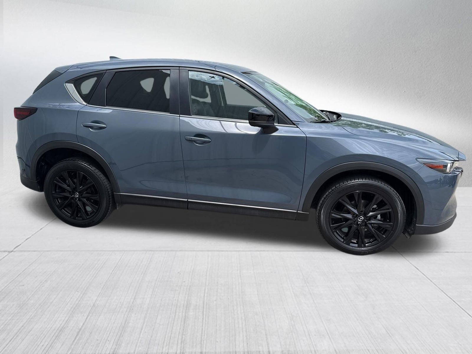 Used 2023 MAZDA CX-5 Carbon Edition image 4