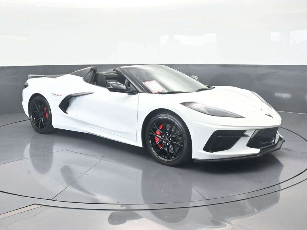 Used 2024 Chevrolet Corvette Stingray Convertible w/ Z51 Performance Package image 8