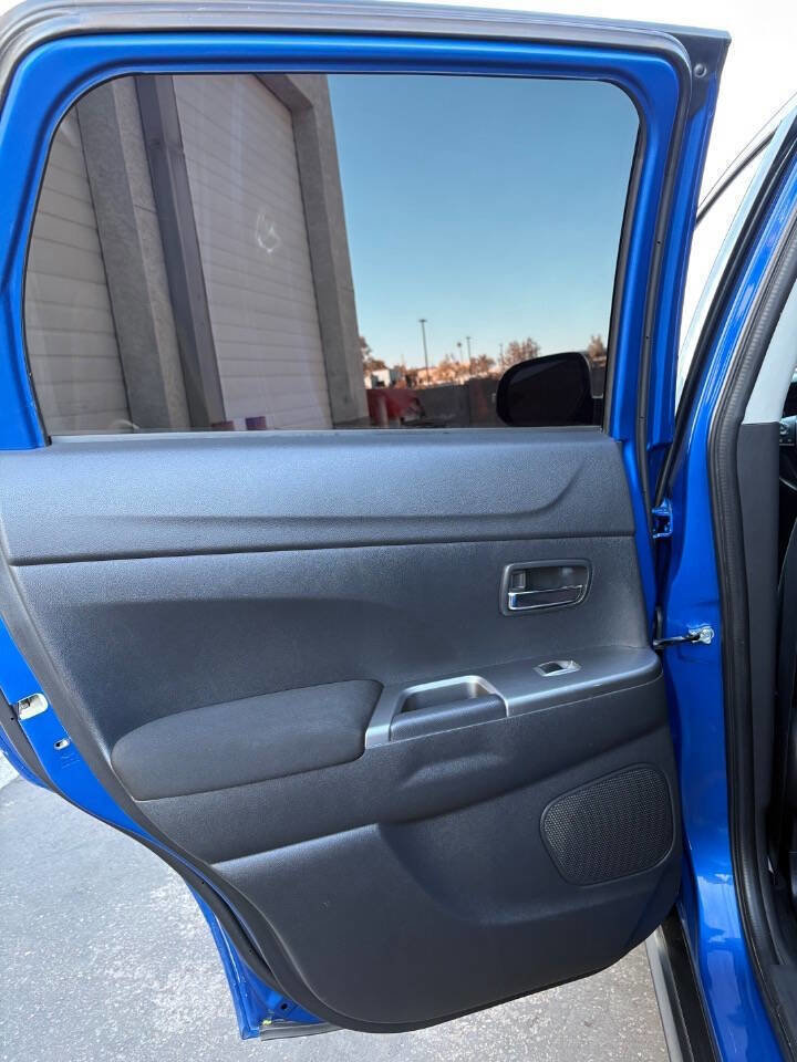 Used 2021 Mitsubishi Outlander Sport ES image 23