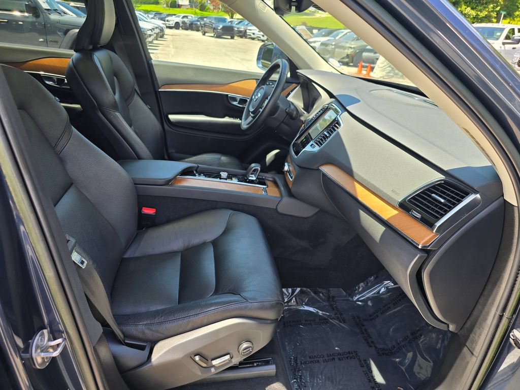 Used 2023 Volvo XC90 B6 Plus w/ Protection Package Premier AWD/4WD image 35