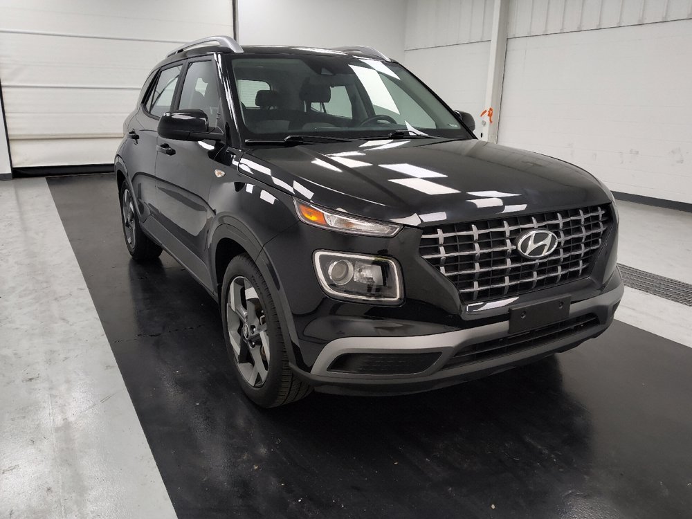 Used 2022 Hyundai Venue SEL FWD image 13