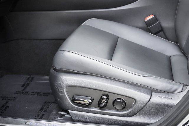 Certified 2025 Lexus UX 300h FWD w/ Accessory Package (Z2) image 11