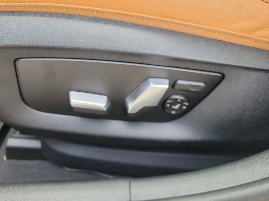 Used 2022 BMW 530i w/ Convenience Package image 21