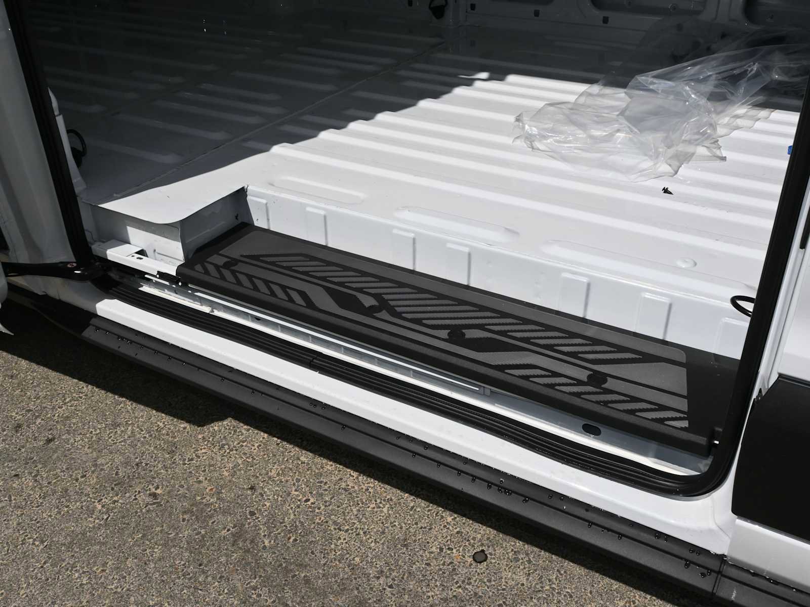 New 2025 Ford Transit 250 148 Medium Roof image 26