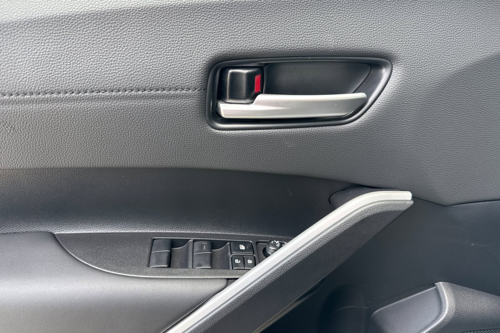 New 2026 Toyota Corolla Cross XLE image 13