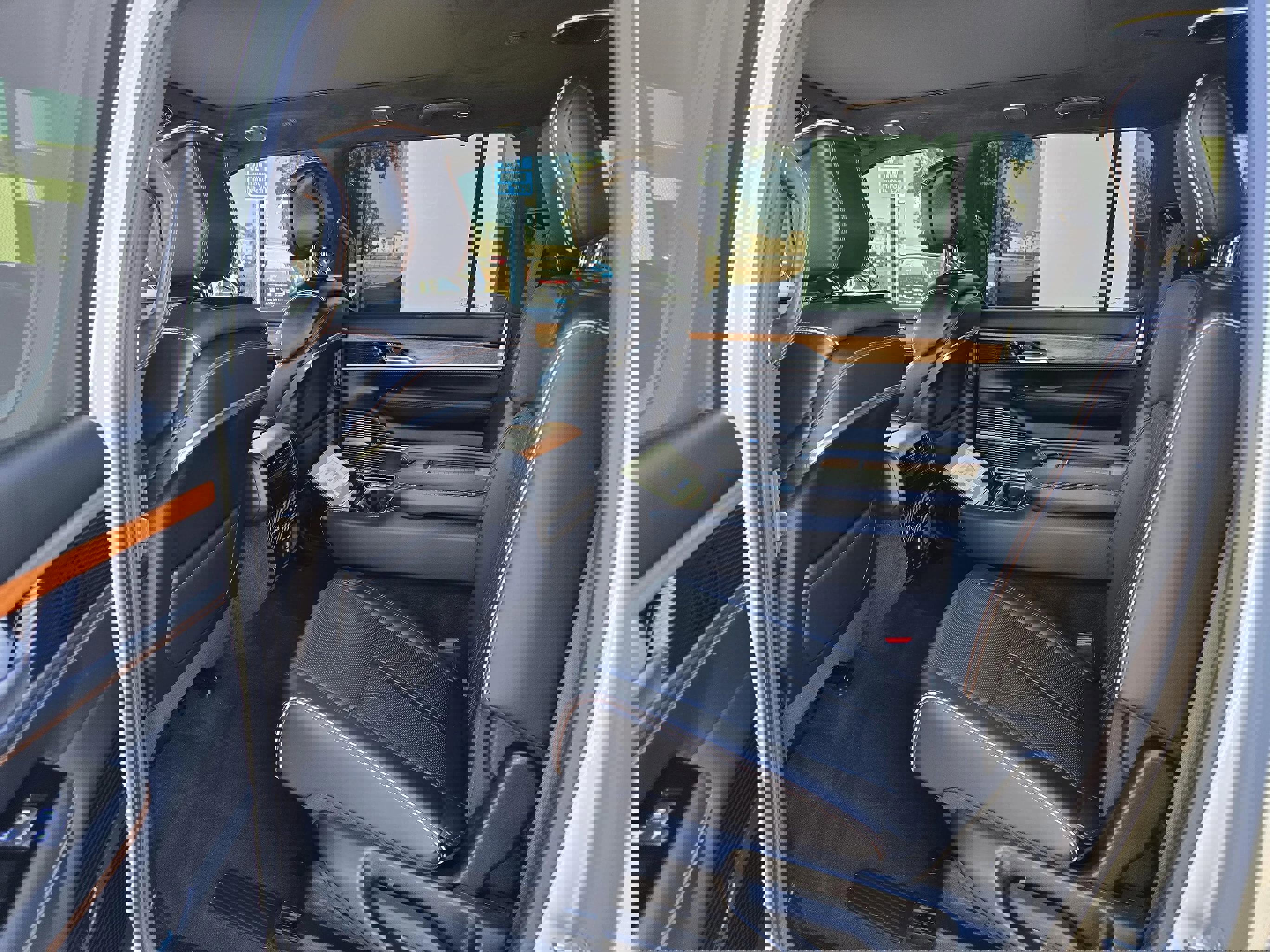 Used 2024 Jeep Grand Wagoneer L Series III image 70