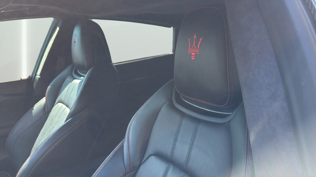 Used 2019 Maserati Quattroporte GTS GranSport RWD image 11